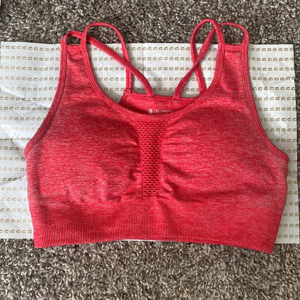 NWT SALSA RED Sz S INLINE SEAMLESS SPORTS BRA